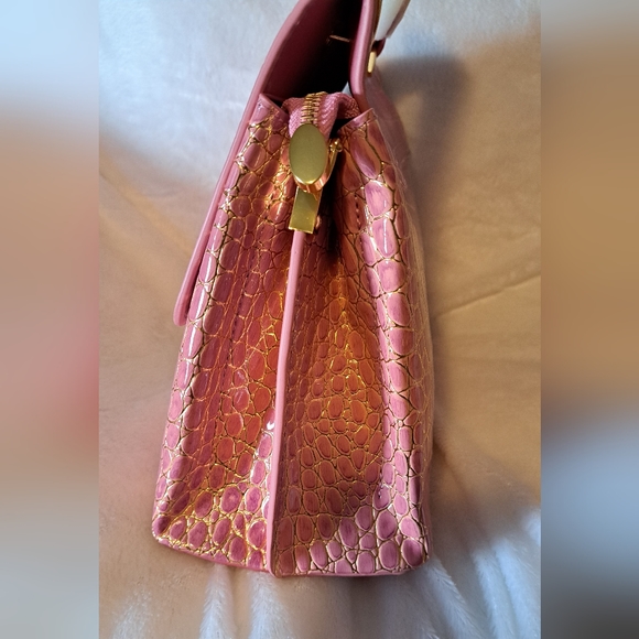 NWT PINK PATENT LEATHER SHIMMER CROC BAG - Picture 10 of 17